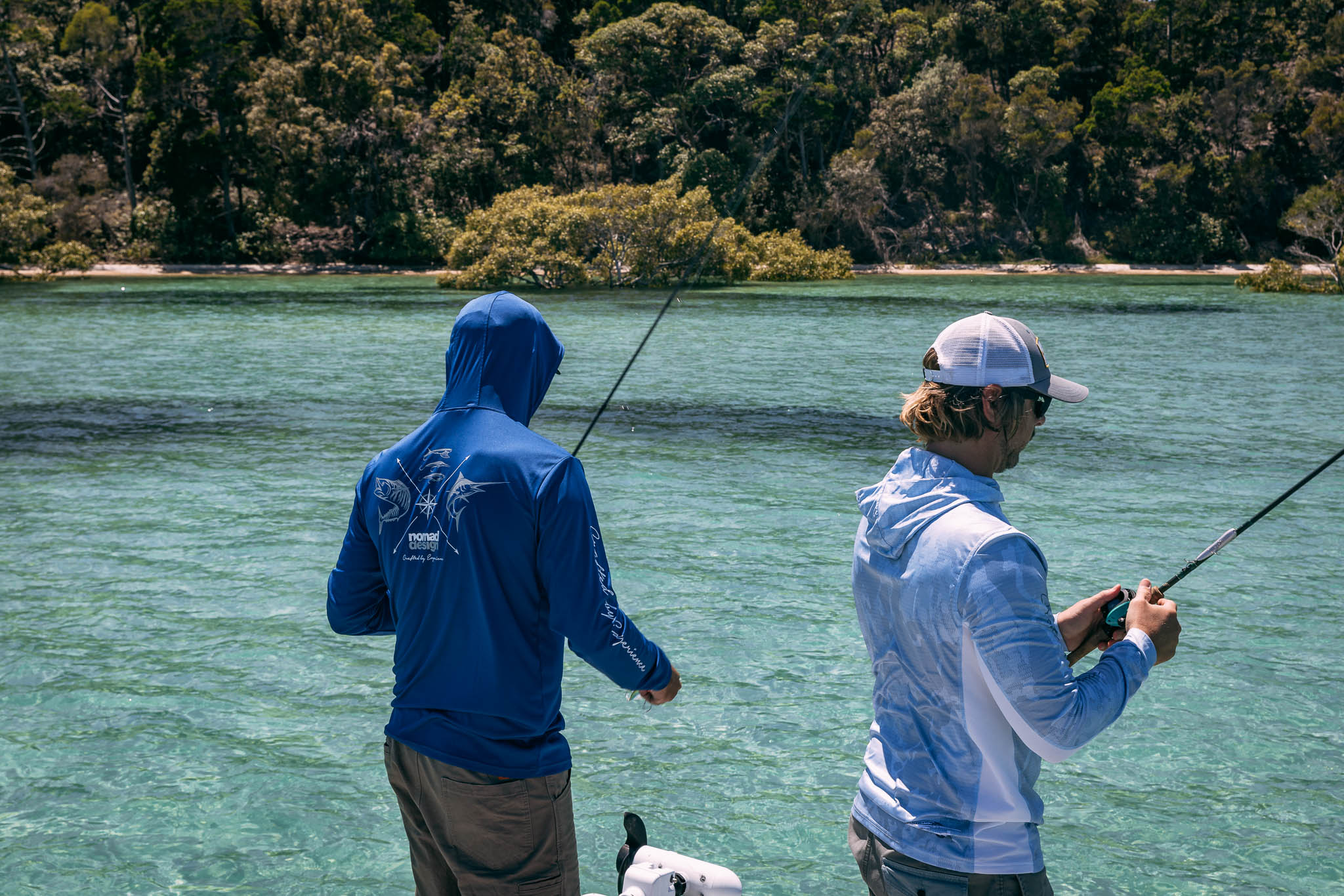 Nomad Design Tech Fishing Shirt Hooded - Wayfarer Marine Blue